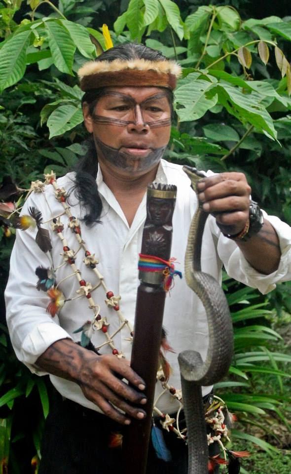 Jose Gualinga holding a snake